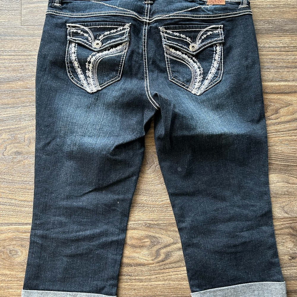 Arita Capris